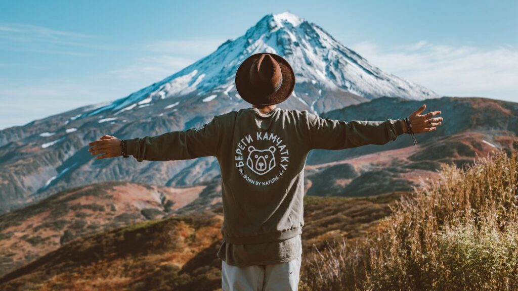 Pack less, live big