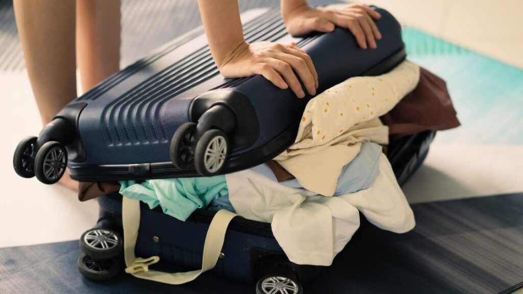 Travel packing list guide